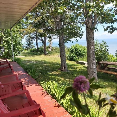 Auberge La Coudriere Isle-aux-Coudres Eksteriør bilde